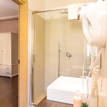 Arcobaleno 4* 卡利亚里