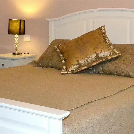 Arcobaleno 招待所 4*